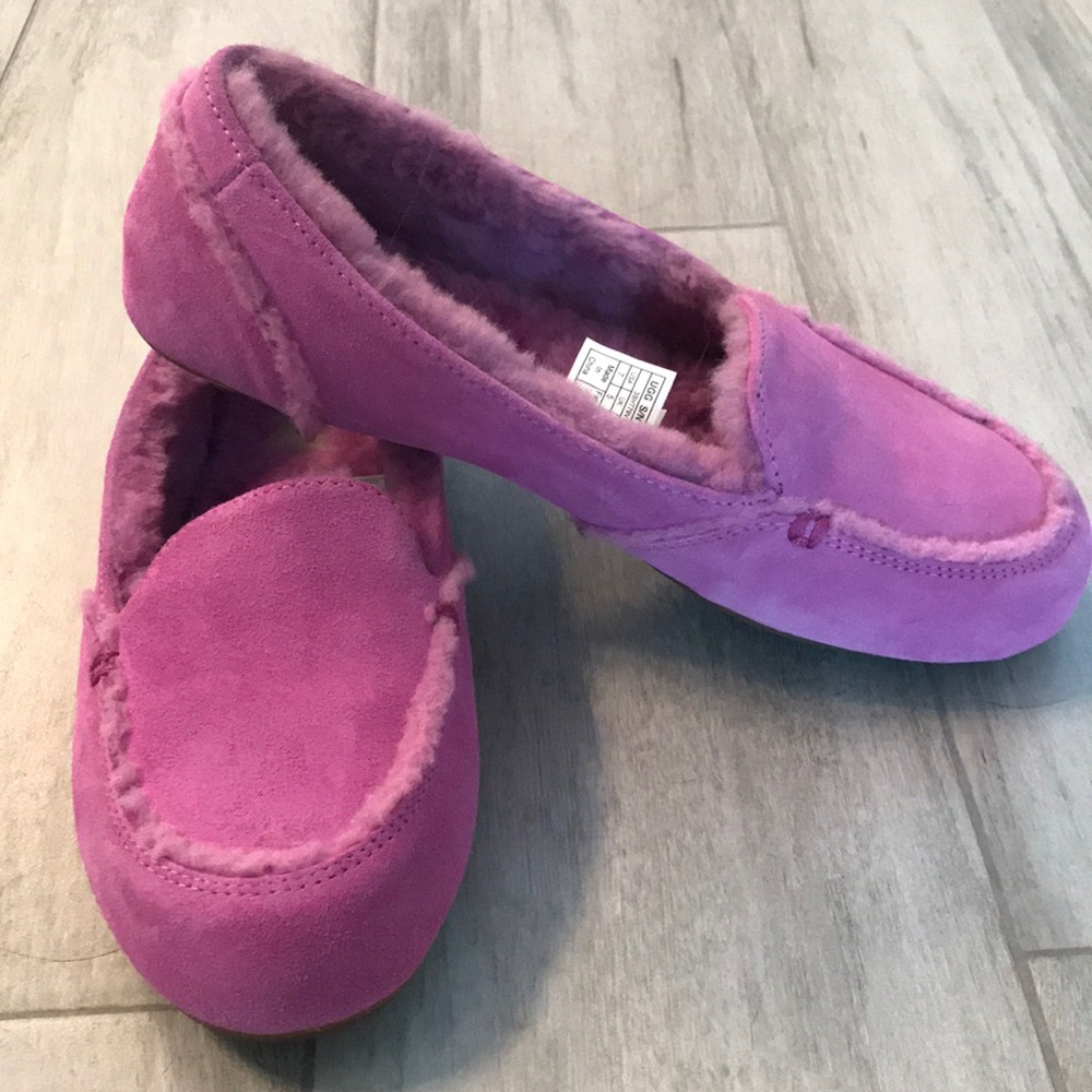 UGG Women’s Slippers Size 7 Like New